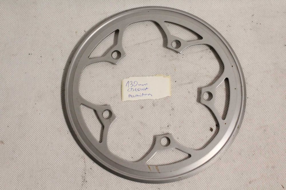 osłona tarczy zębatki 52T aluminiowa retro kolarzówka CM4