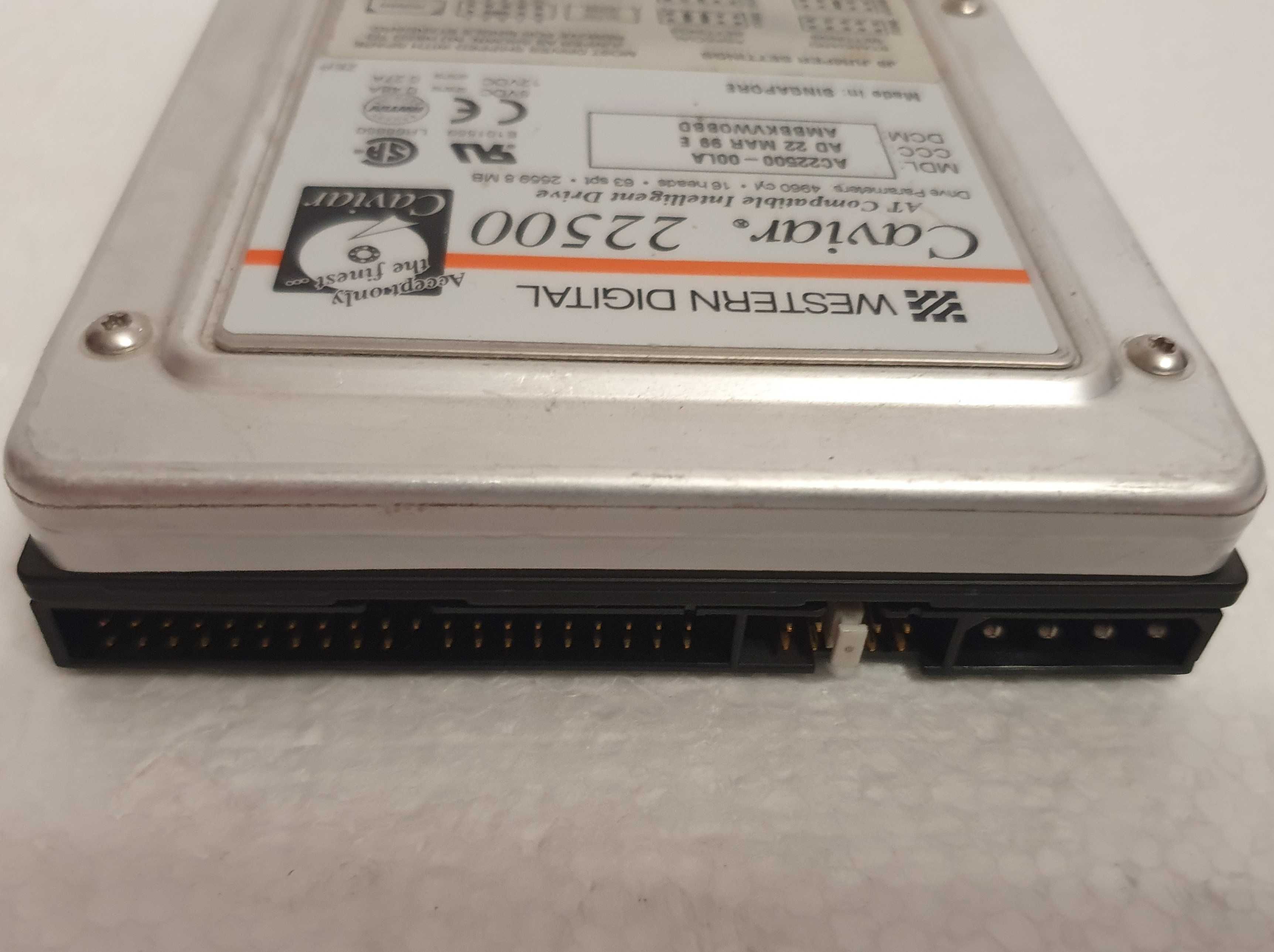 Disco rígido WD - Western Digital Caviar 22500 - 2.5Mb - Ano 1999