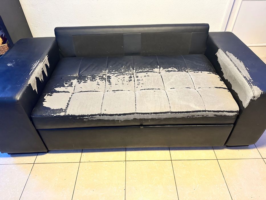 Sofá-cama chaise-longue usada