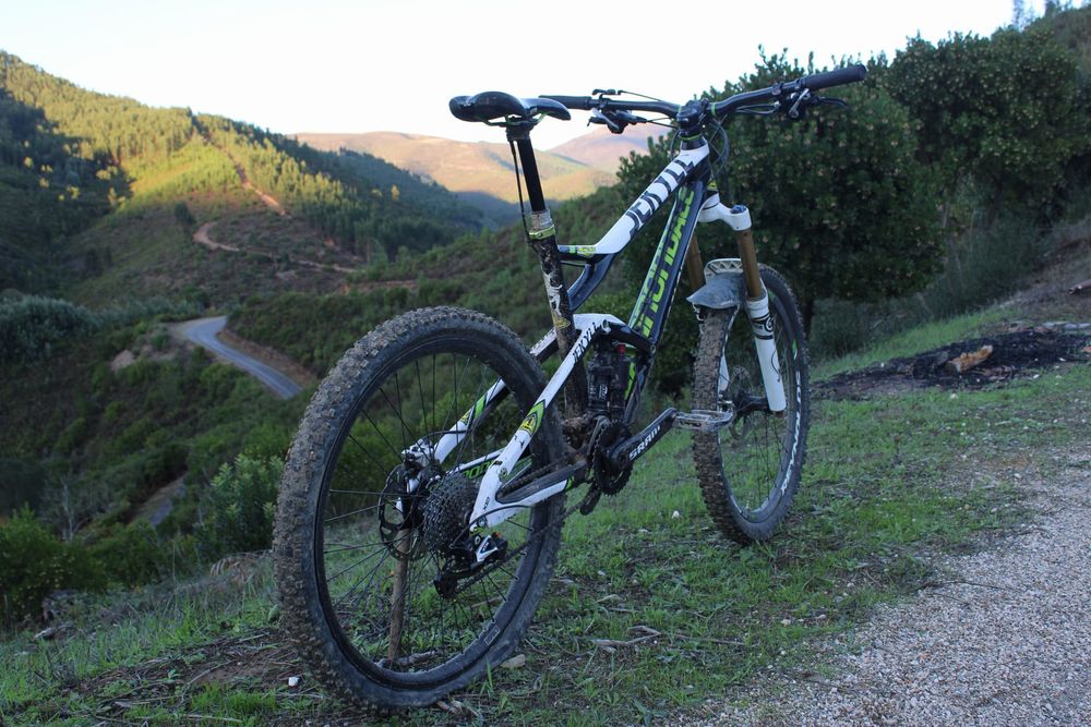 Bicicleta enduro/downhill
