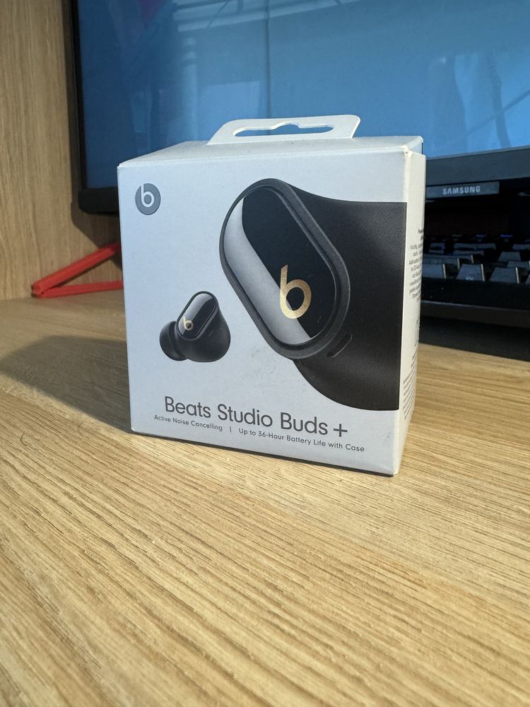 Beats studio Buds +