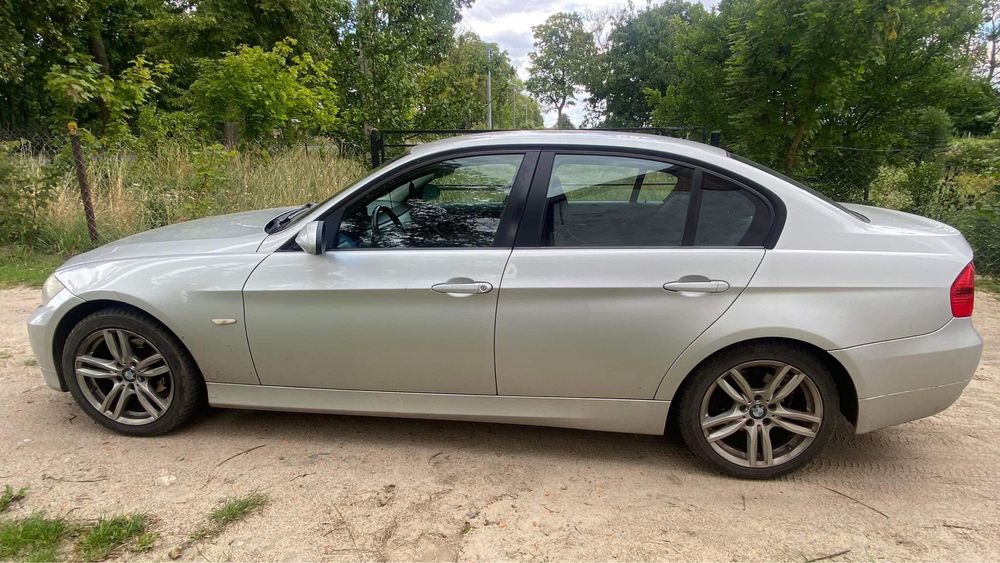 Sprzedam bmw e90 318i