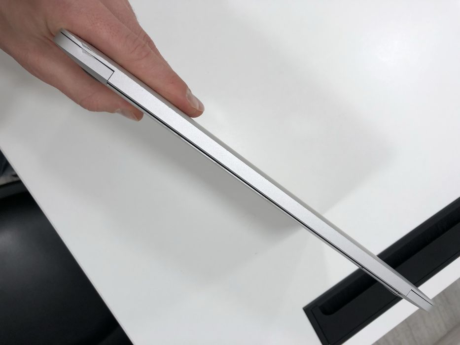 Macbook Pro 13” 2018Gb 256Gb Silver