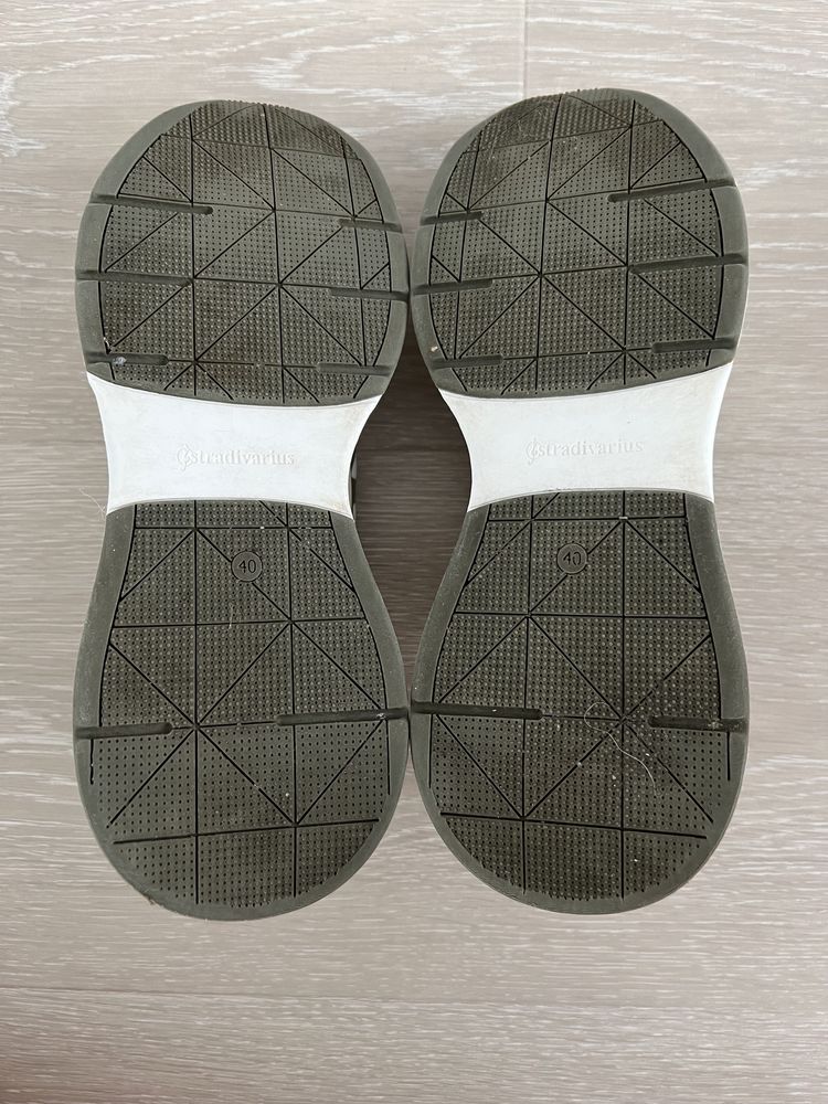 Кеди Stradivarius розмір 40