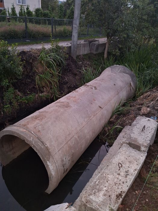 Продам бетонну трубу