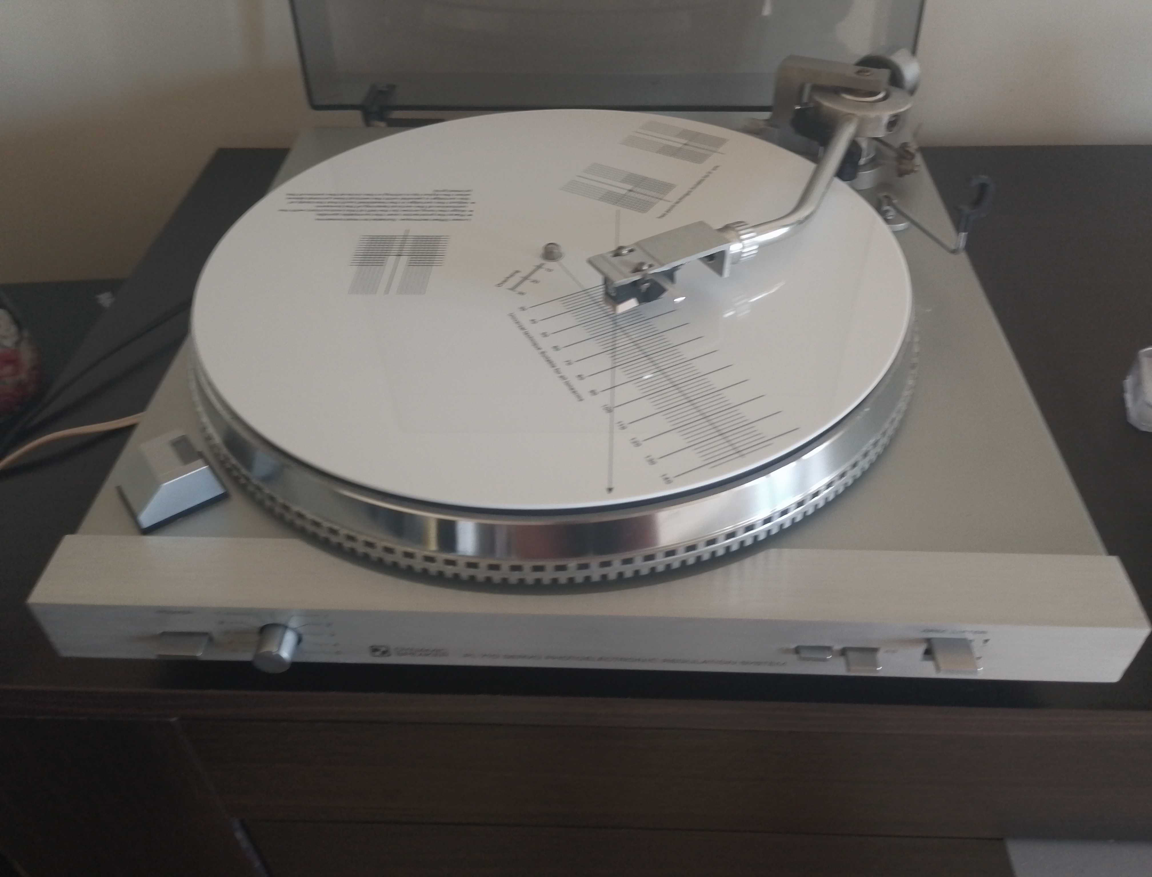 Gramofon Unitra Fonica srebrny, czarny stan bdb