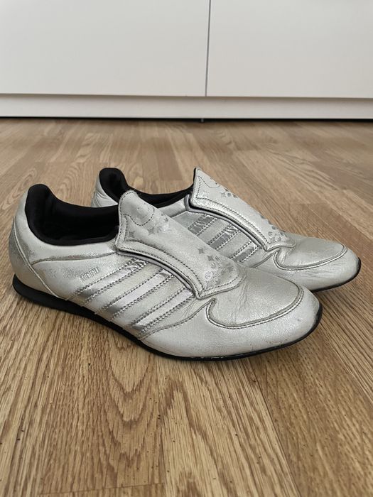 Взуття жіноче безкоштовно