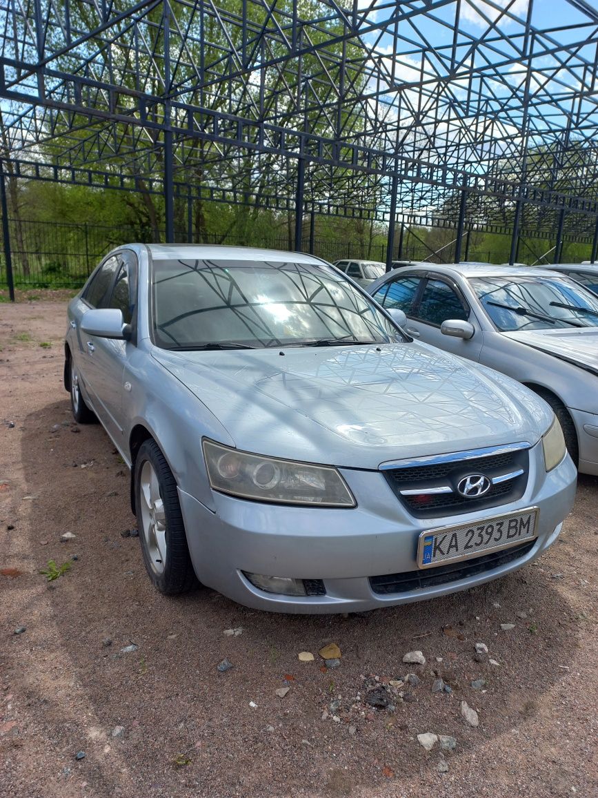 Продам или обменяю Hyundai sonata