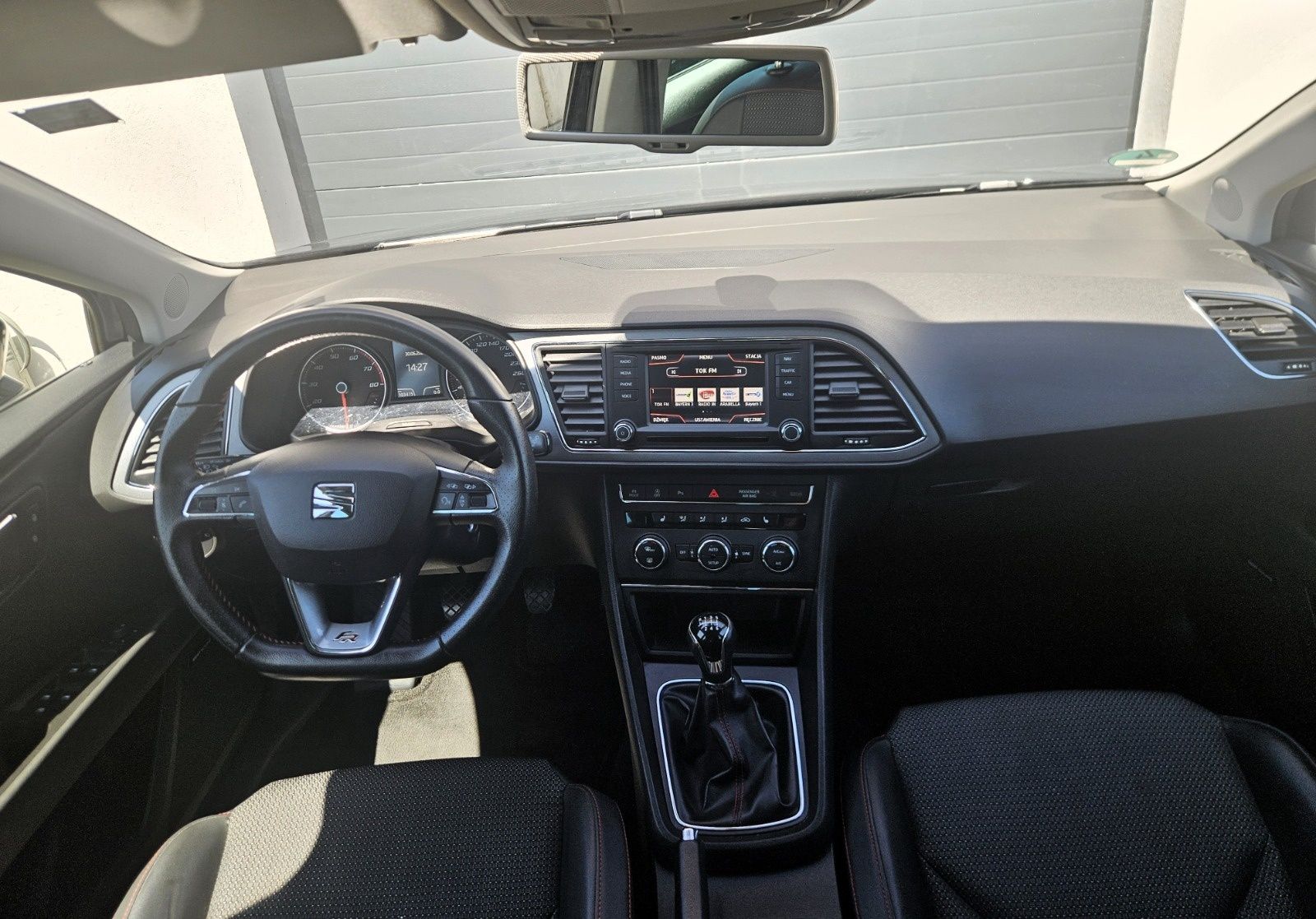 Seat Leon FR 1.8 benzyna z Niemiec po opłatach full LED