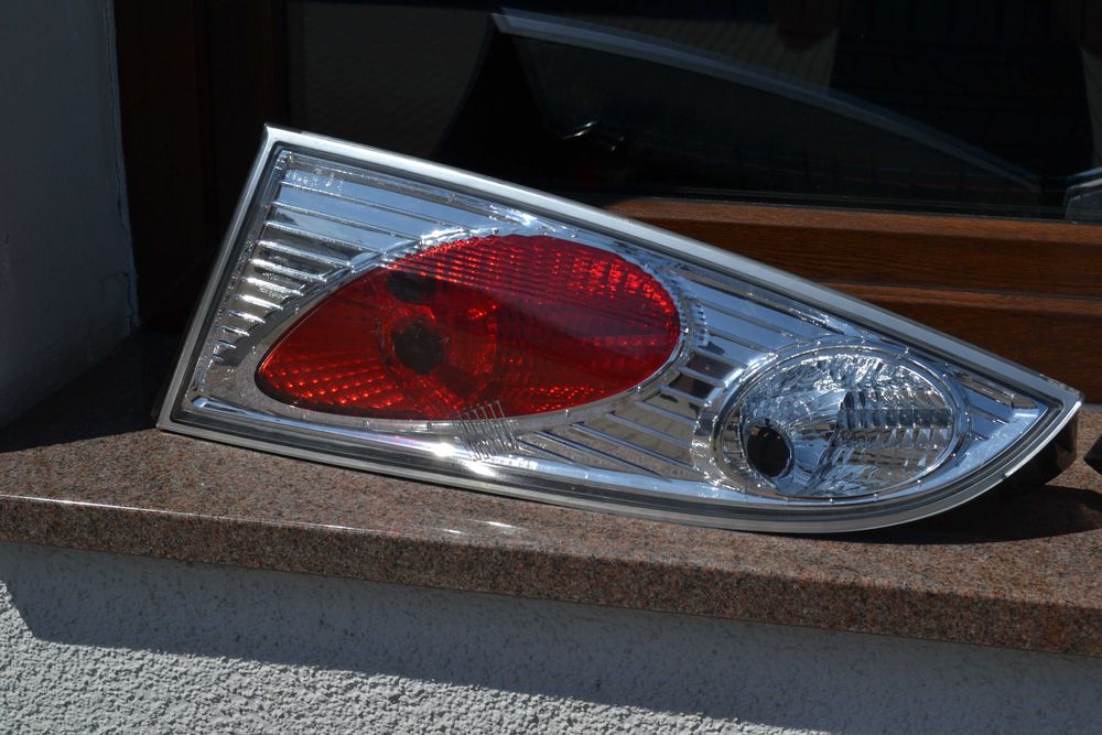 Ford Focus Mk1 lampy tył tylne komplet lewa prawa lewy prawy lexus mk1