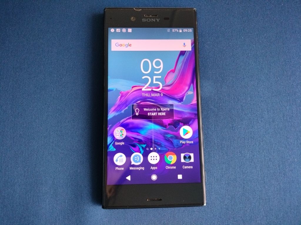 Telefon Smartfon Sony XPERIA XZ niebieski