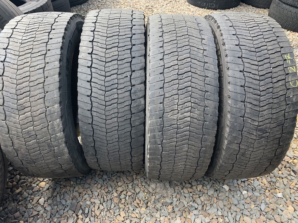 C27. 295/60/22,5 Michelin x multi D