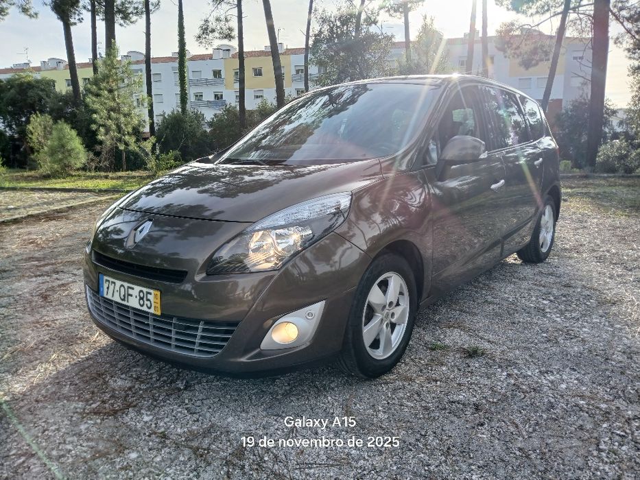 2010 RENAULT GRAND SCENIC 1.5 DCI EXTREME 110CV 7 LUGARES