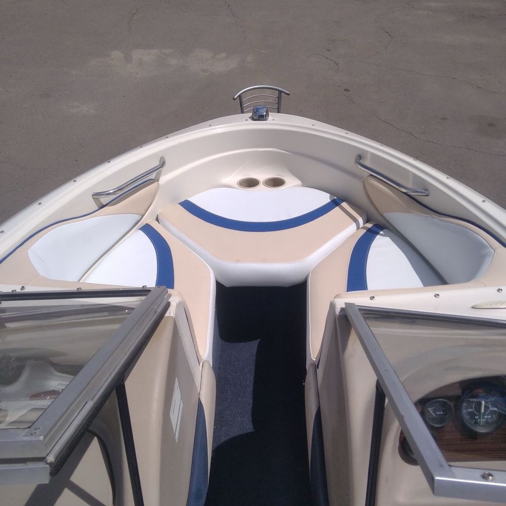 Катер, човен, лафет Bayliner, лодка, продаж з причепом та двигуном