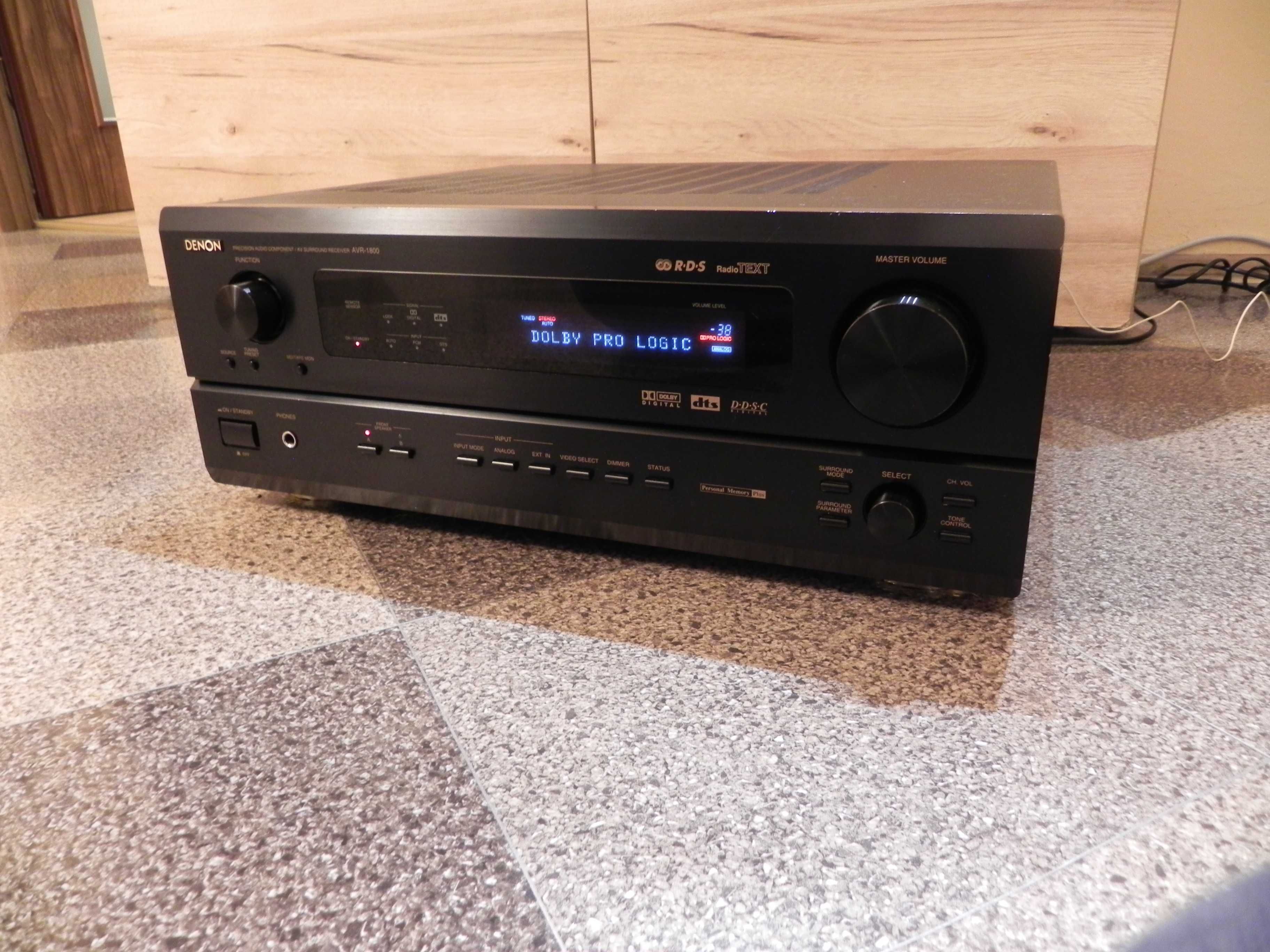 Amplituner Denon AVR-1800