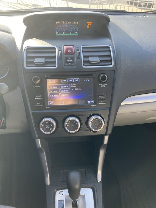 Субару Форестер 2017