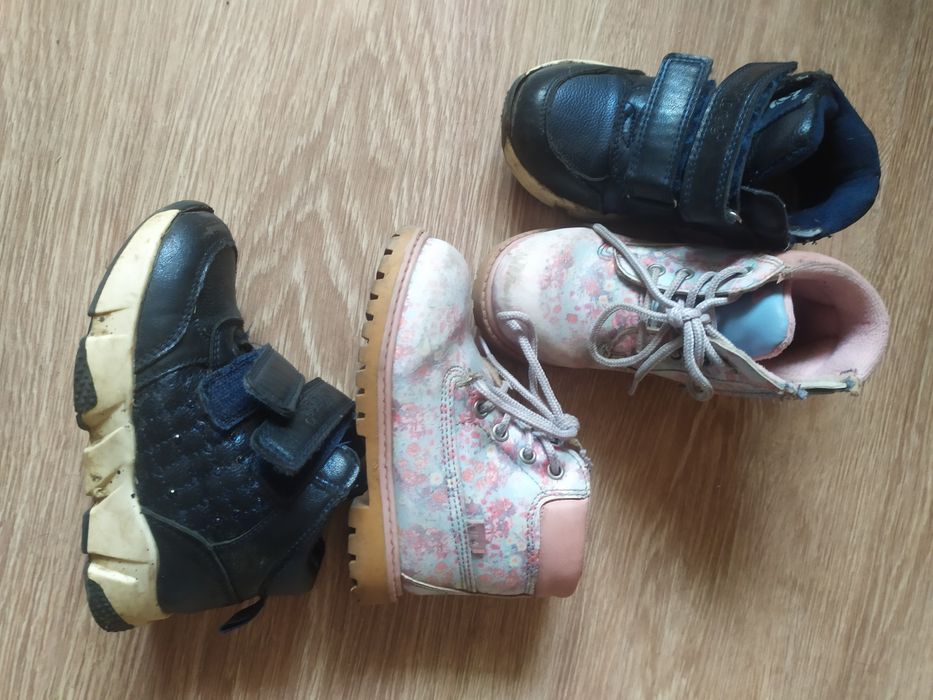 Дитяче взуття, демі черевики, хайтопи.