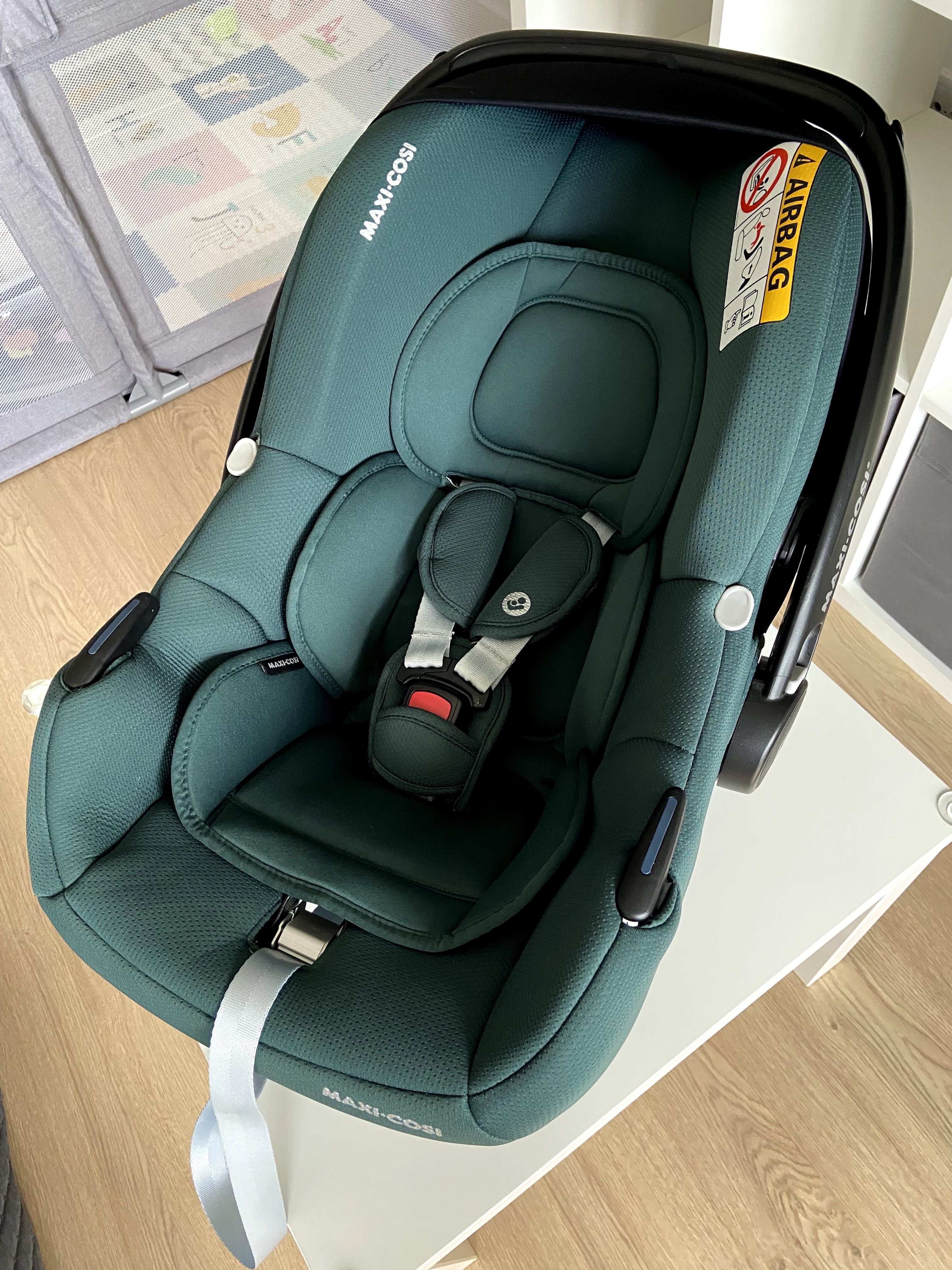 Ovos/Babycoques Maxi-Cosi CabrioFix i-Size e adaptadores - como novos