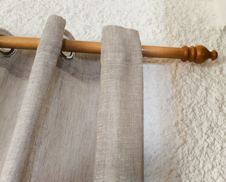 Cortinado em Algodão.