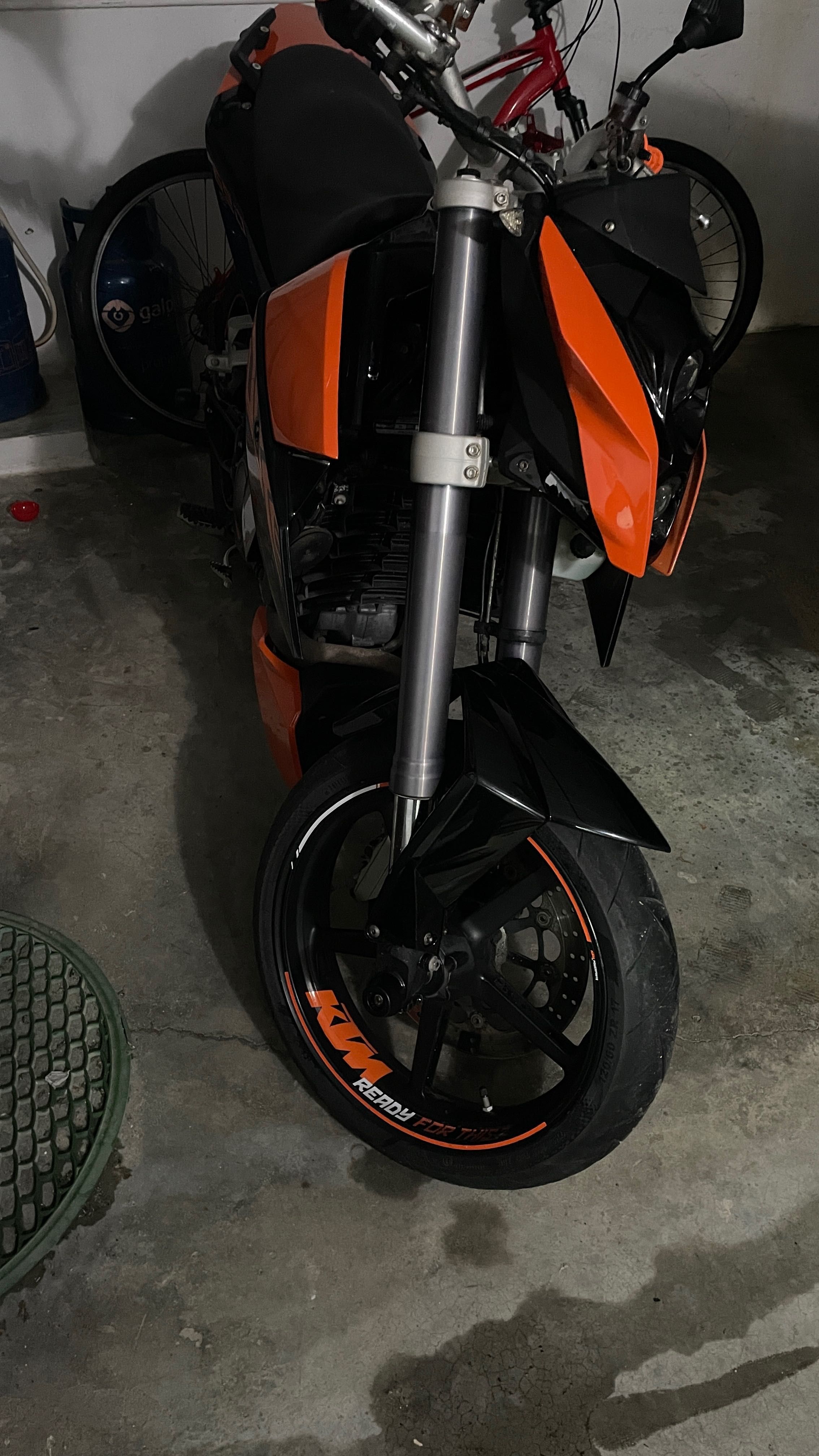 KTM 690 DUKE 690