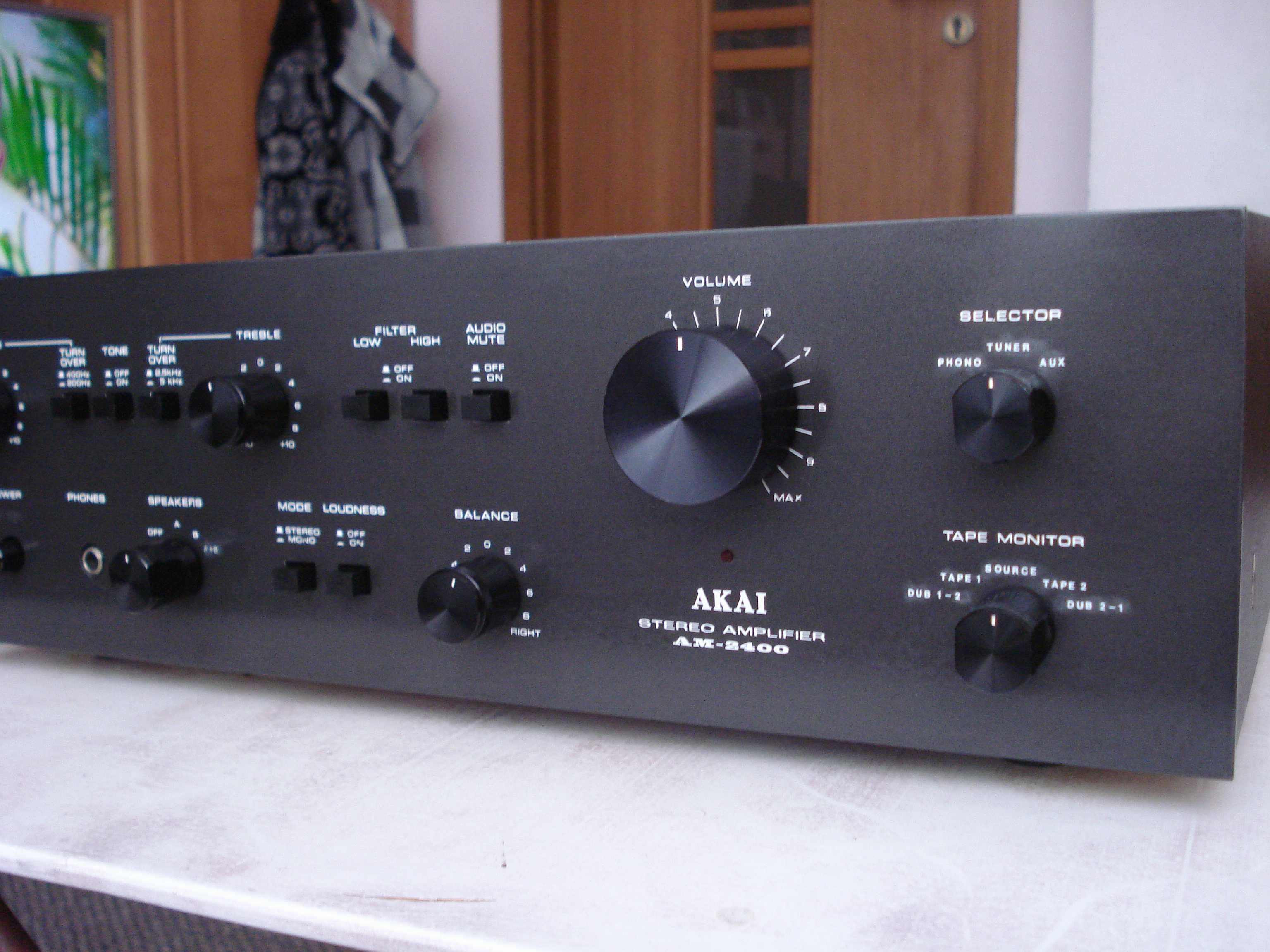 Підсилювач "AKAI" AM-2450, AM-2400, тюн. AТ-2450