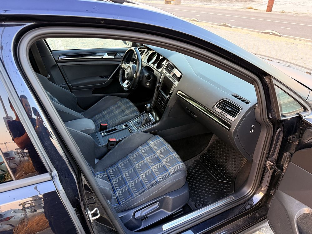 Vw golf GTE full extras 204+cv
