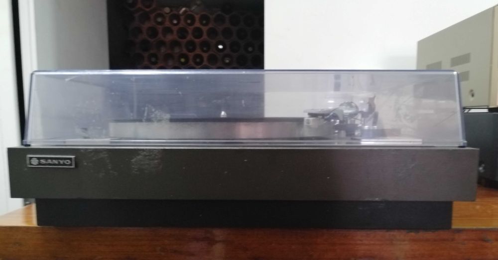 Giradiscos SANYO Belt Drive