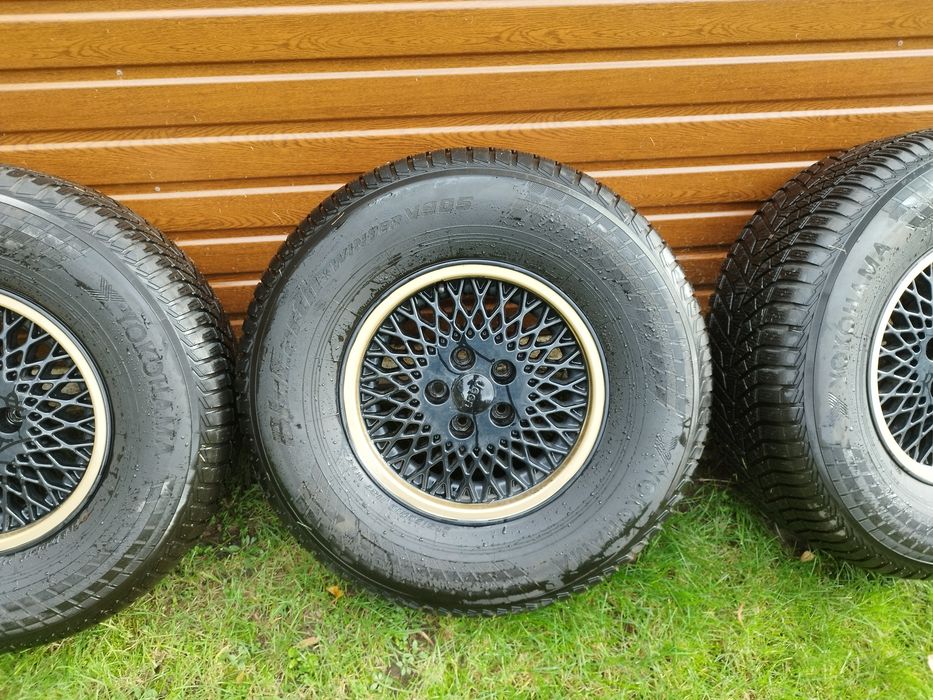 Koła Jeep Grand Cherokee Yokohama BluEarth Winter 265/70R15