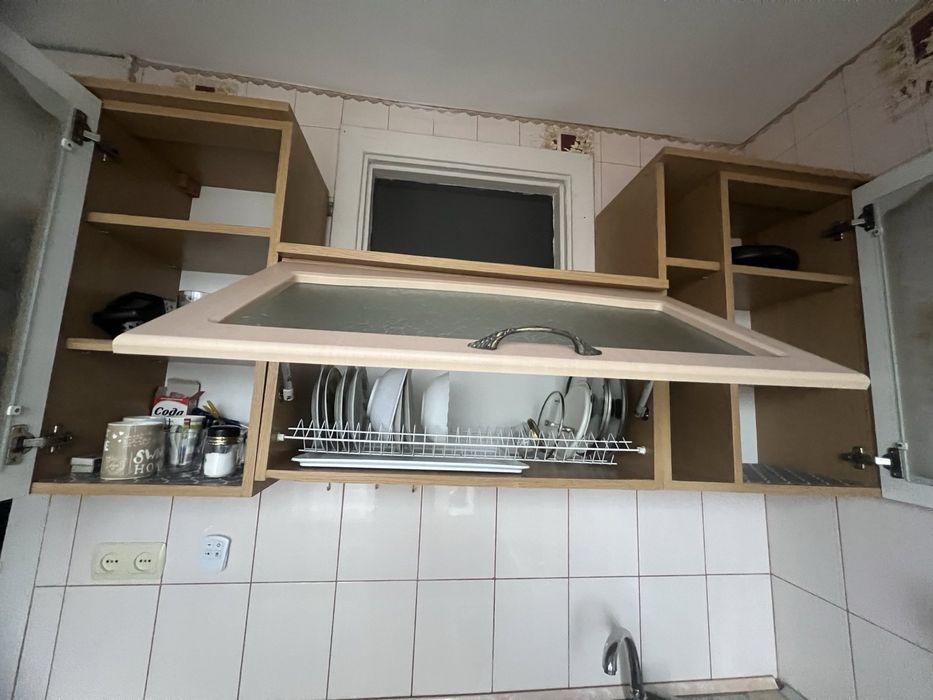 Продам стандартну б/в кухню