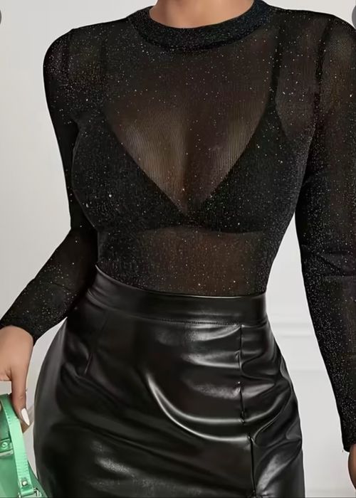 Прозора блуза чорного кольору