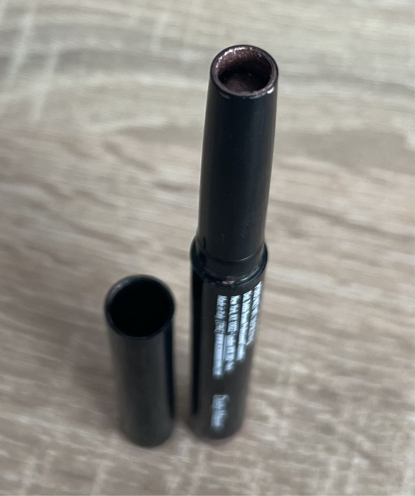Bobbi Brown cień w kredce long wear cream shadow stick Dusty Mauve