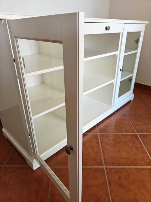 Aparador Branco – Excelente Estado, Ideal para Sala, Cozinha ou Quarto