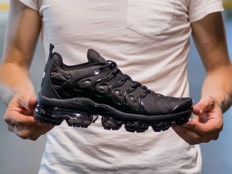 Кроссовки Nike Air VaporMax Plus Triple Black 924453-004