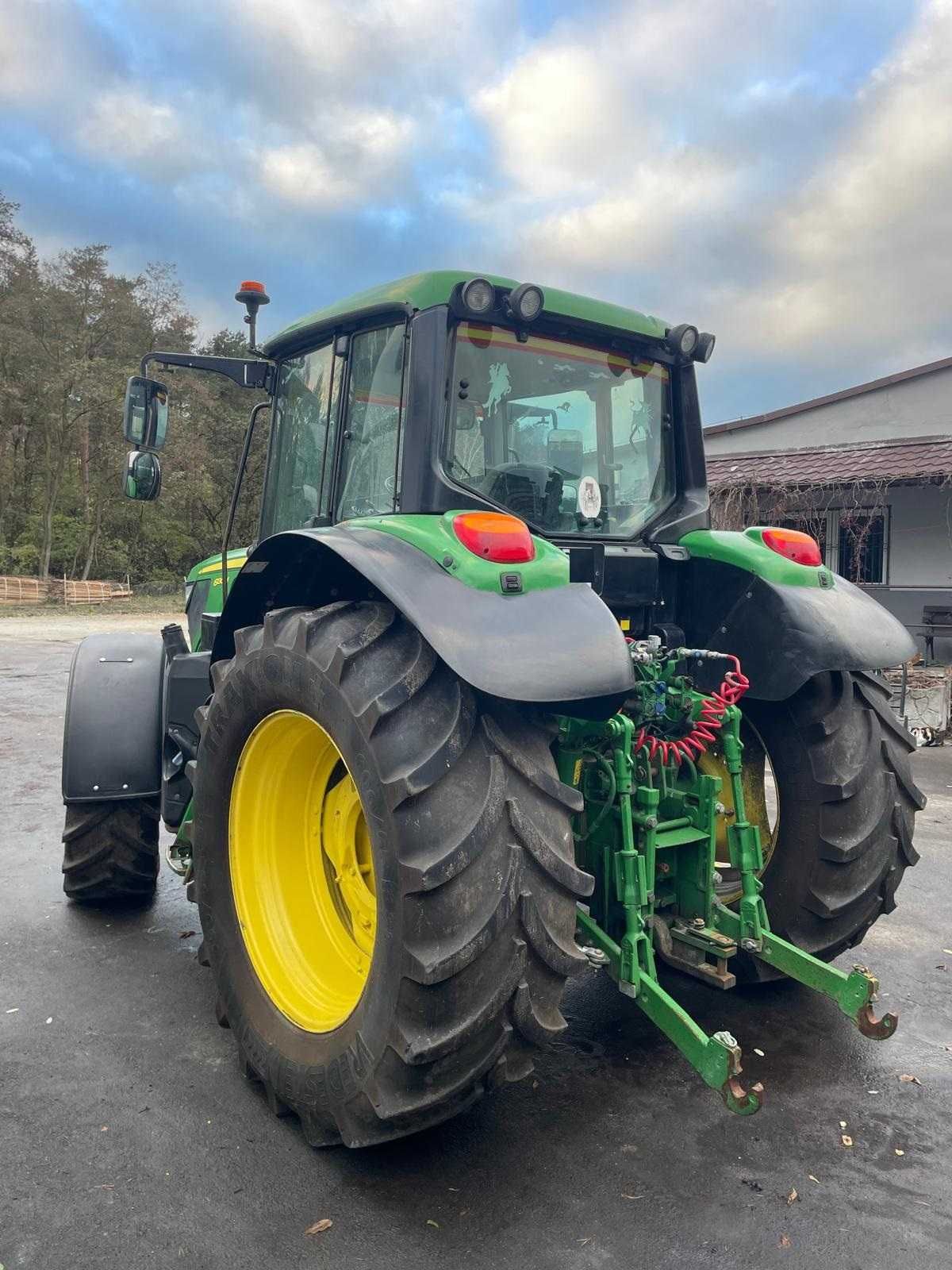 Трактор JOHN DEERE 6130M 2018 року.