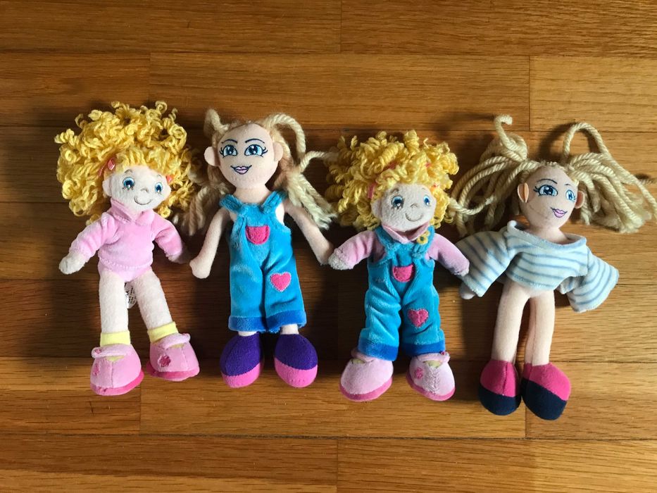 Boneca de pano cabelo em lã