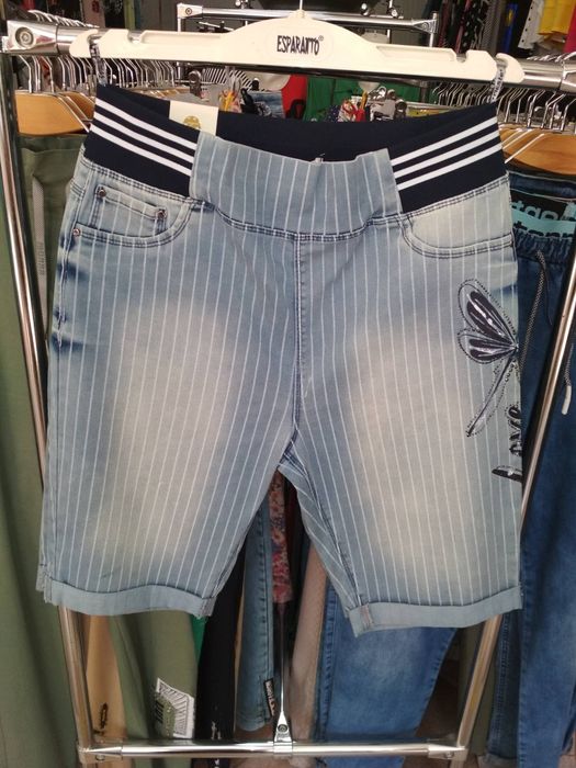 Продам нові жіночі шорти розмір 46 (52 ) Турція