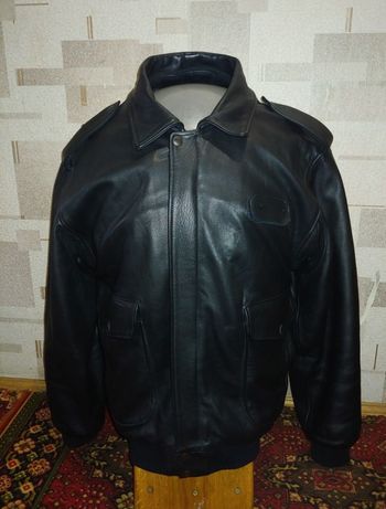Шкіряна куртка бомбер Bison Fute. Франція.
