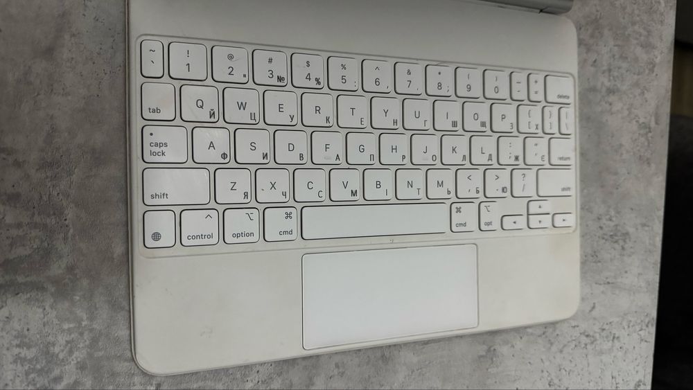 Клавіартура ipad pro magic key