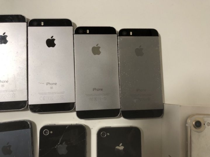 Lote de 11 iPhones ** Ler descrição  **