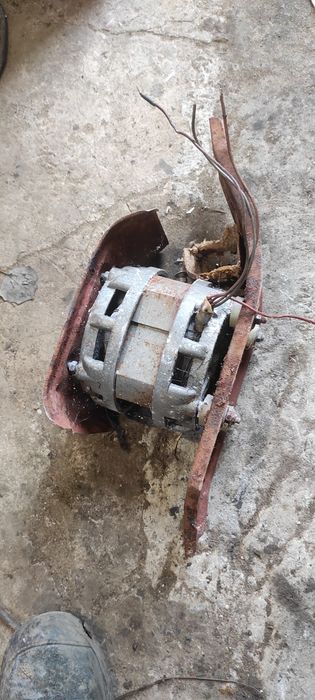 Двигатель от стиральной машины