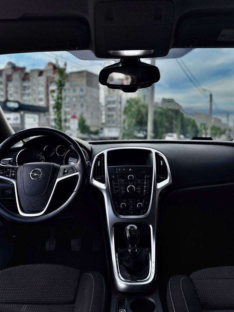 Opel astra j 1.6