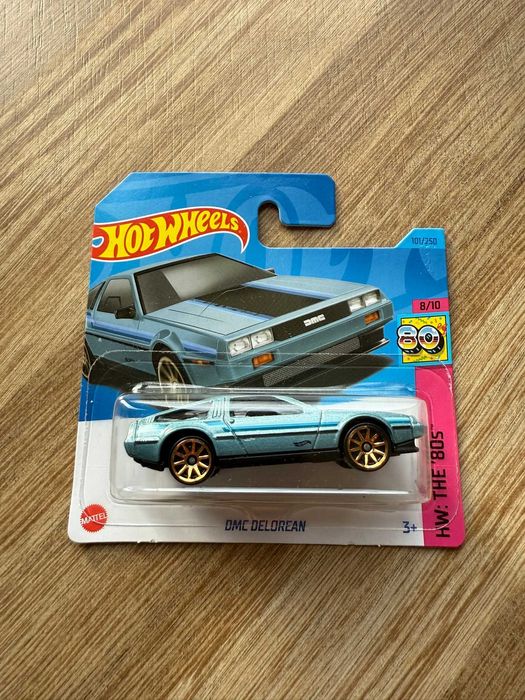 Hot Wheels DMC DeLorean - Błękitny Nowy