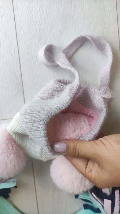 Лот 250 грнШапки для дівчинки з народження 0-6міс