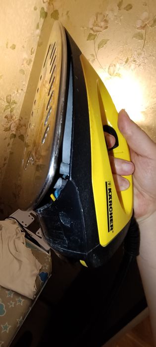 Продам парогенератор утюг karcher