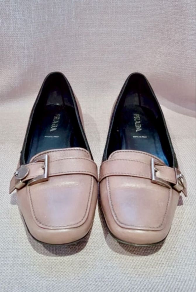 Sapatos Prada de senhora