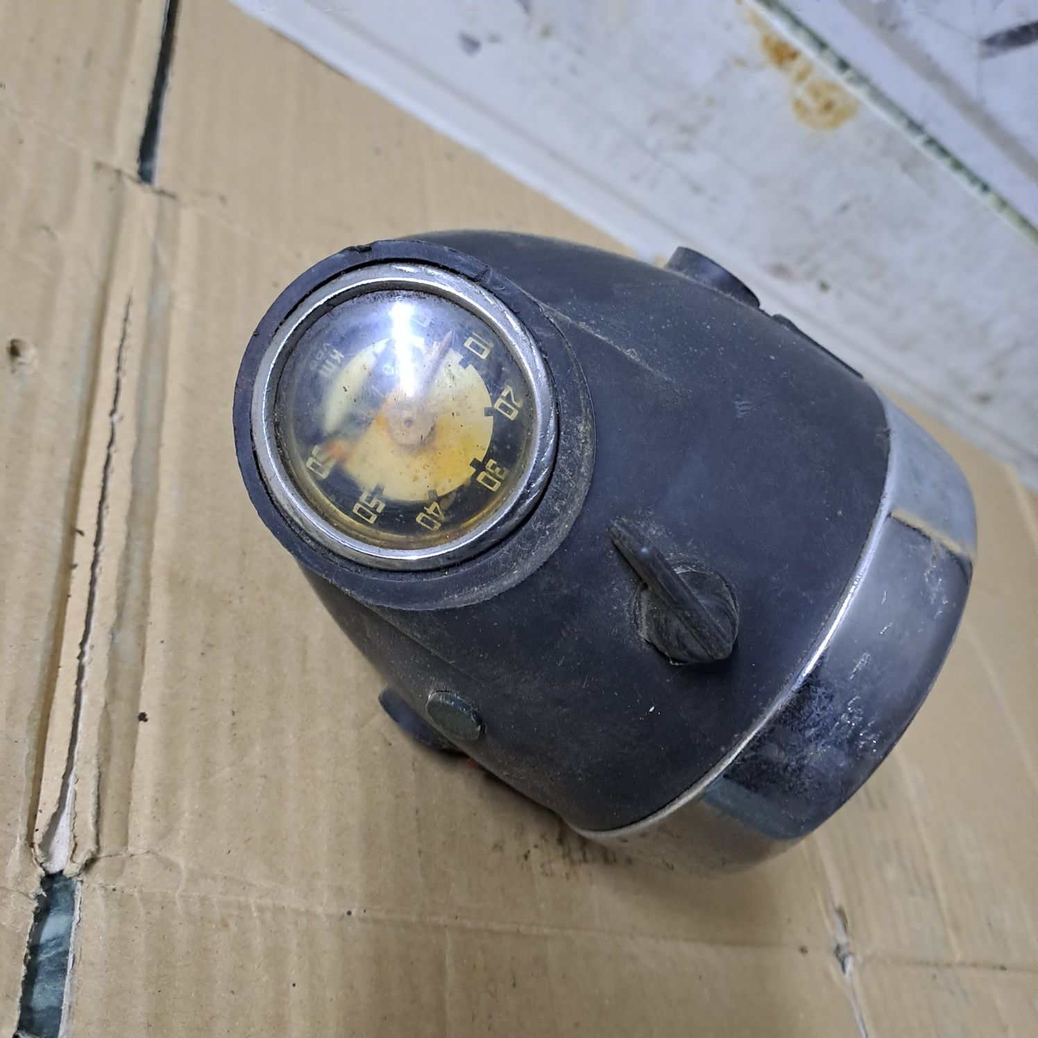 Lampa przednia romet motorynka komar kadet