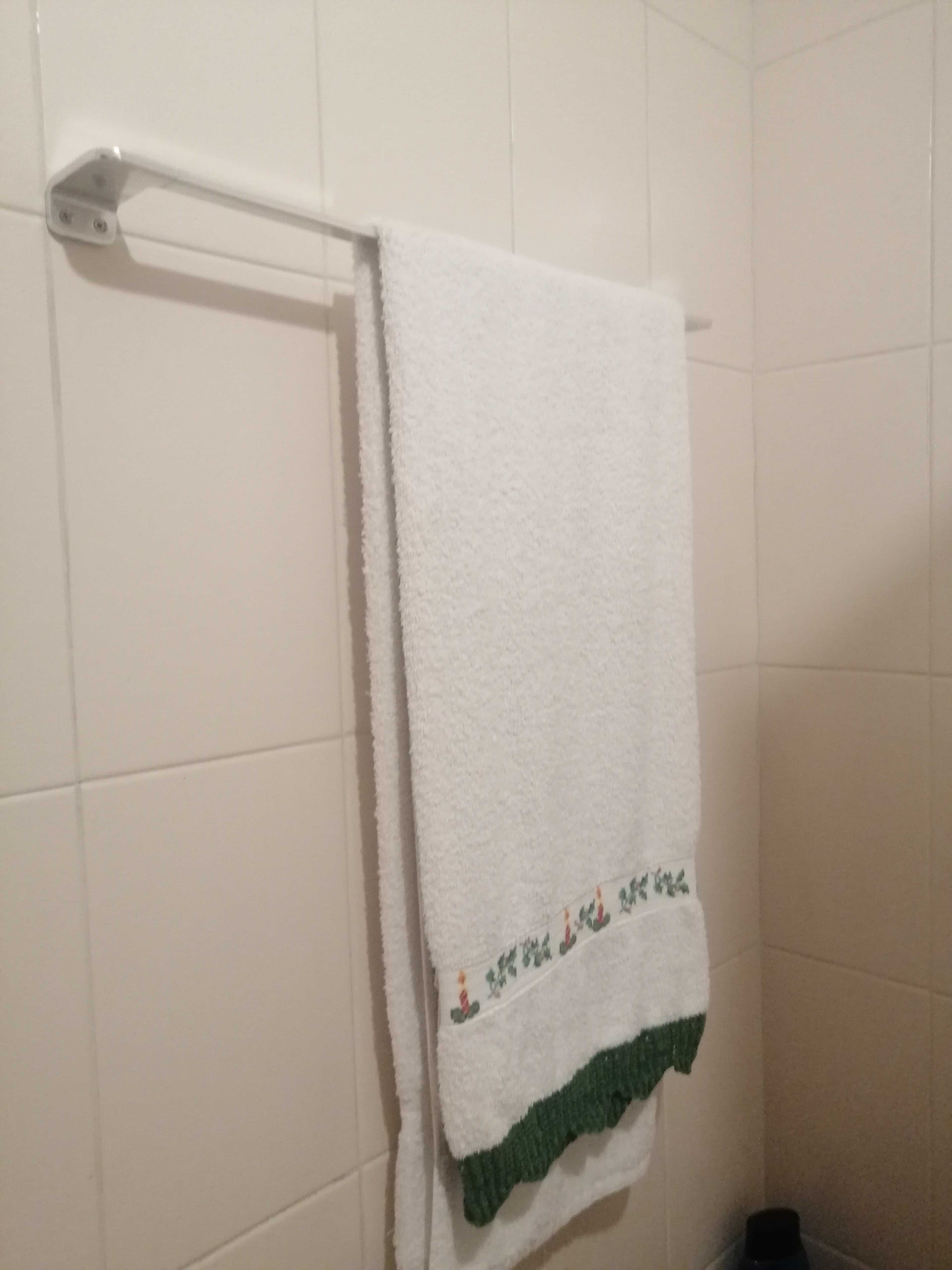 Porta toalhas de casa de banho