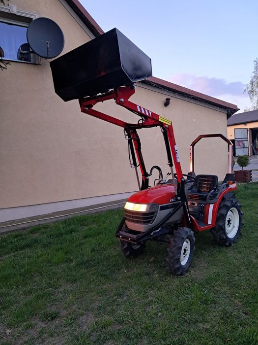 Mini traktorek Yanmar AF15 Forte z Ładowaczem czołowym