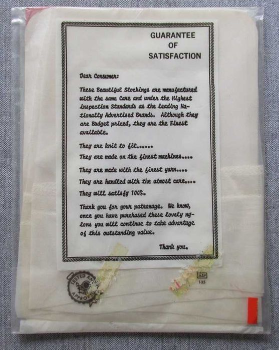 Oryginalne pończochy nylonowe rozm. 10 1/2 białe, 100% nylon lata 70te