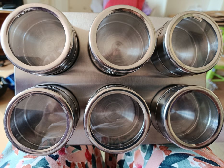 Peças magnéticas especiarias